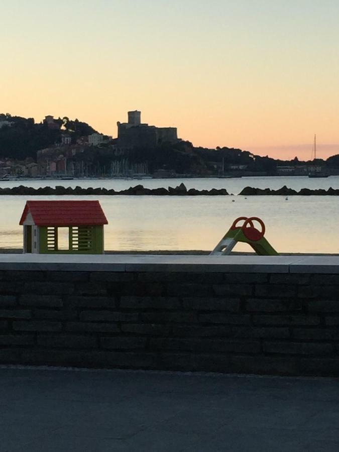 Апартаменти La Terrazza Al Tramonto Citra Леричі Екстер'єр фото